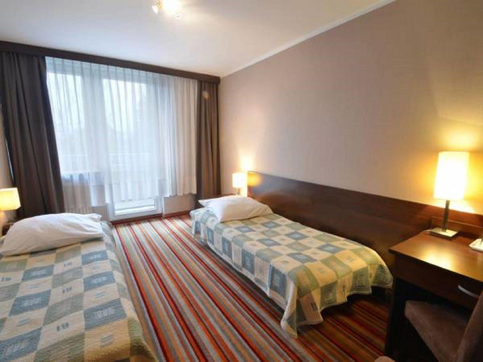 Hotel Dal Гданьск Экстерьер фото
